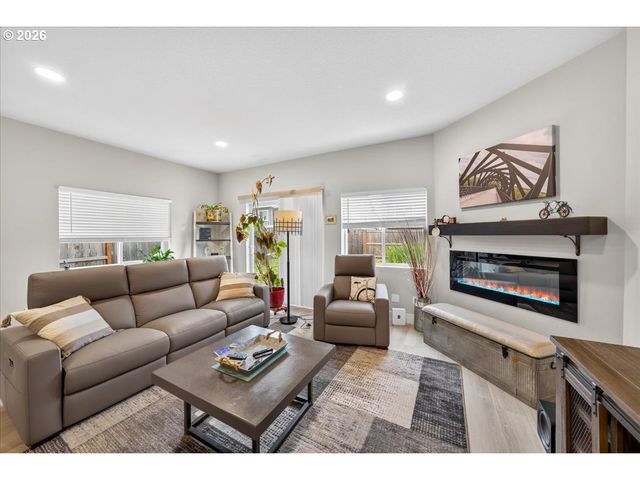 2907 S HEATHER St, Cornelius, OR 97113