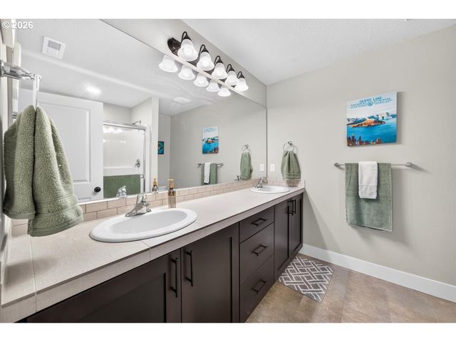 2907 S HEATHER St, Cornelius, OR 97113