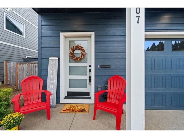 2907 S HEATHER St, Cornelius, OR 97113