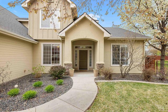 4481 N Diamond Creek, Meridian, ID 83646