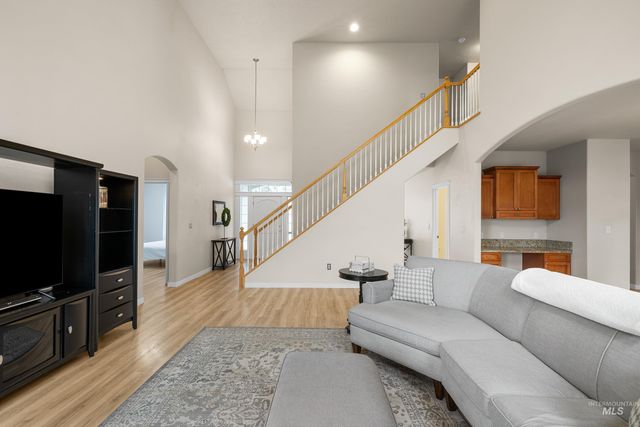 4481 N Diamond Creek, Meridian, ID 83646