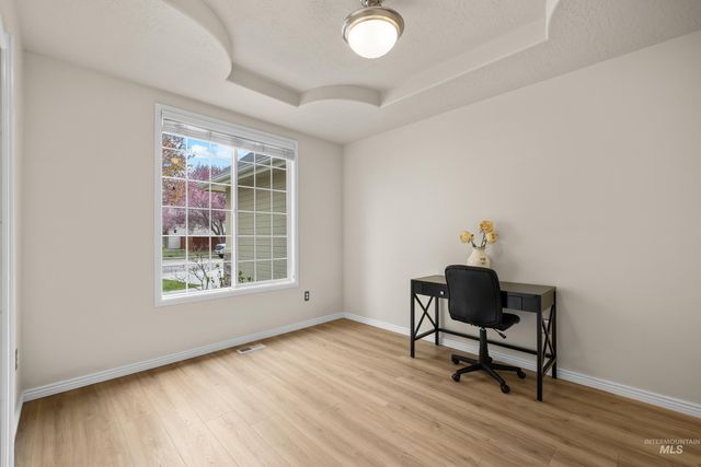 4481 N Diamond Creek, Meridian, ID 83646