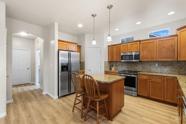 4481 N Diamond Creek, Meridian, ID 83646