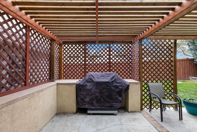 4481 N Diamond Creek, Meridian, ID 83646