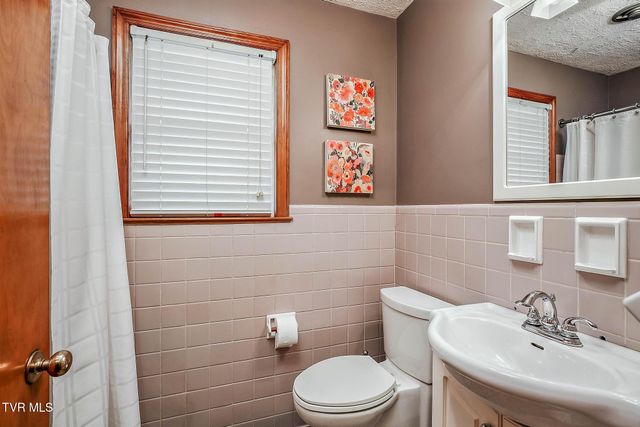 1312 Pineola Avenue, Kingsport, TN 37664