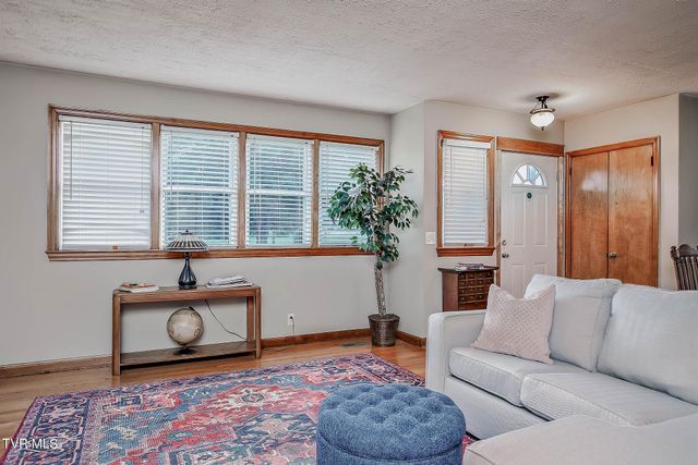 1312 Pineola Avenue, Kingsport, TN 37664