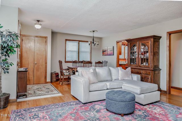 1312 Pineola Avenue, Kingsport, TN 37664