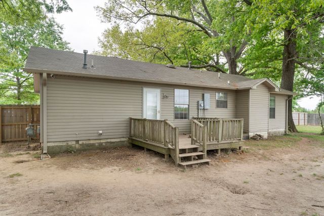 38 Park Circle, Cabot, AR 72023