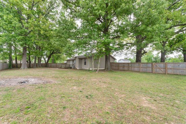 38 Park Circle, Cabot, AR 72023