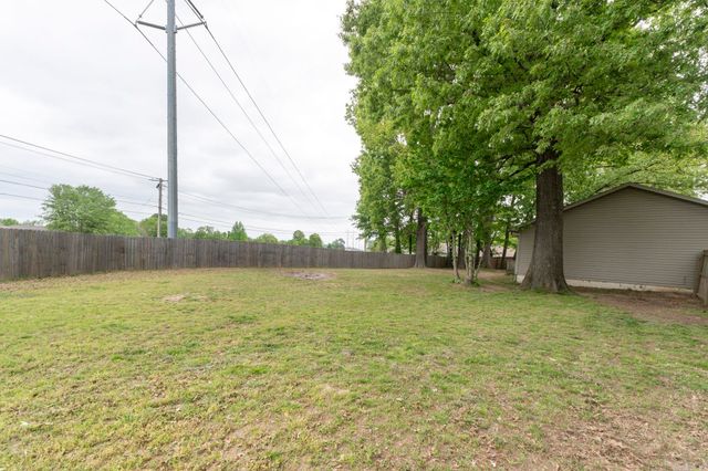 38 Park Circle, Cabot, AR 72023