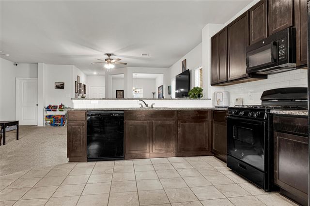 706 French Lavender Lane, Crosby, TX 77532