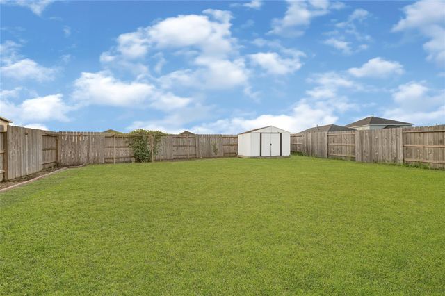 706 French Lavender Lane, Crosby, TX 77532