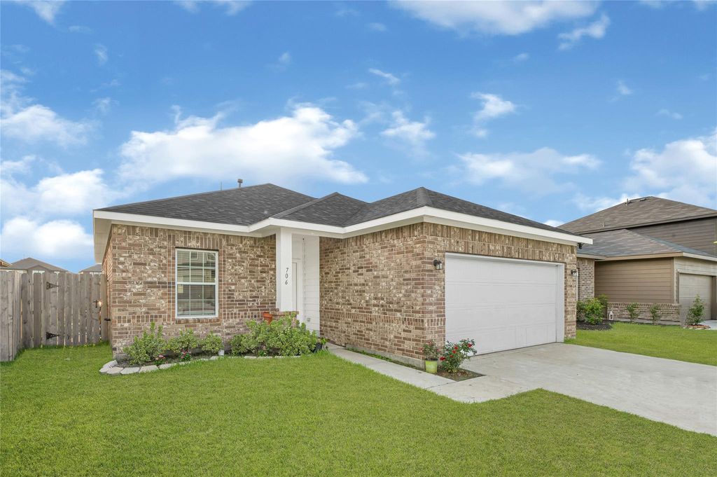 706 French Lavender Lane, Crosby, TX 77532