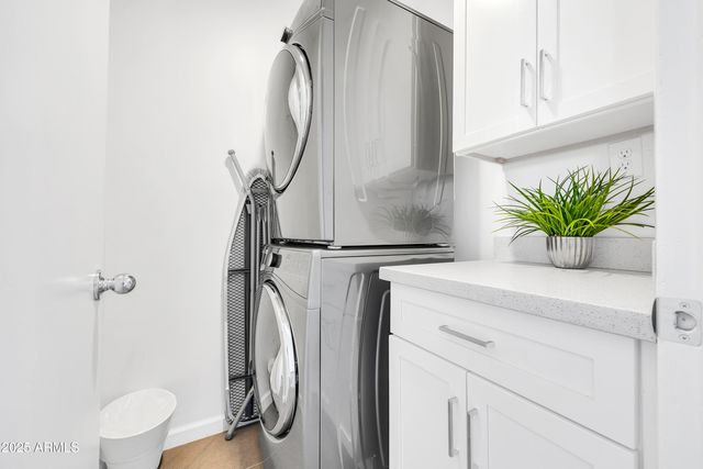 8614 E Monterey Way, Scottsdale, AZ 85251