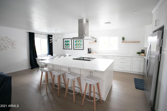 8614 E Monterey Way, Scottsdale, AZ 85251