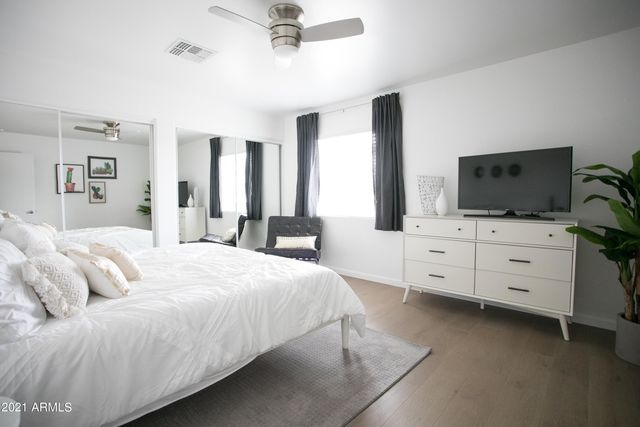 8614 E Monterey Way, Scottsdale, AZ 85251