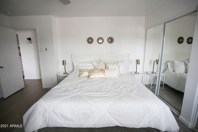 8614 E Monterey Way, Scottsdale, AZ 85251