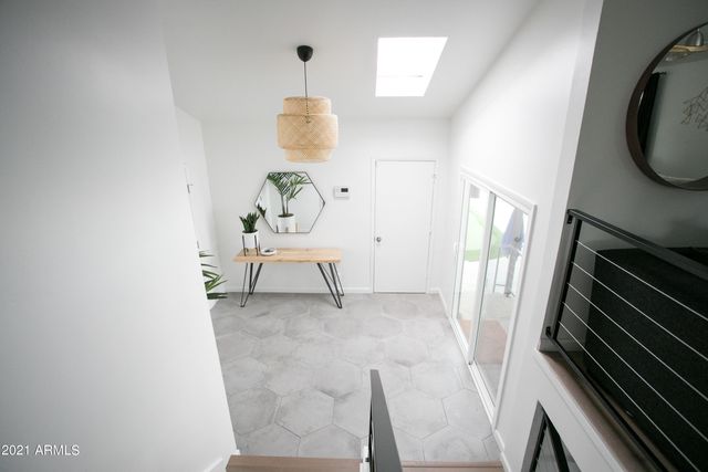 8614 E Monterey Way, Scottsdale, AZ 85251