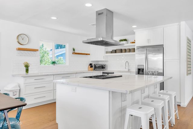 8614 E Monterey Way, Scottsdale, AZ 85251