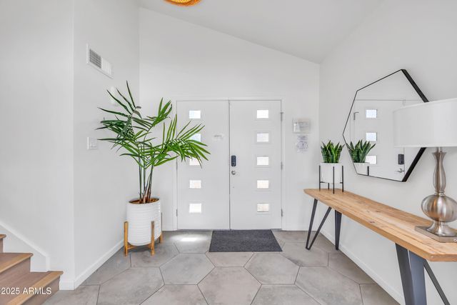 8614 E Monterey Way, Scottsdale, AZ 85251