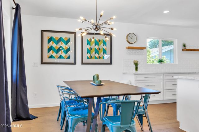 8614 E Monterey Way, Scottsdale, AZ 85251