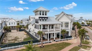 215 Laughter, Port Aransas, TX 78373
