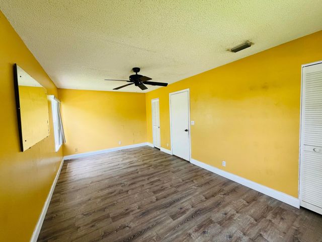 5855 Timber Valley Drive, Lake Worth, FL 33463