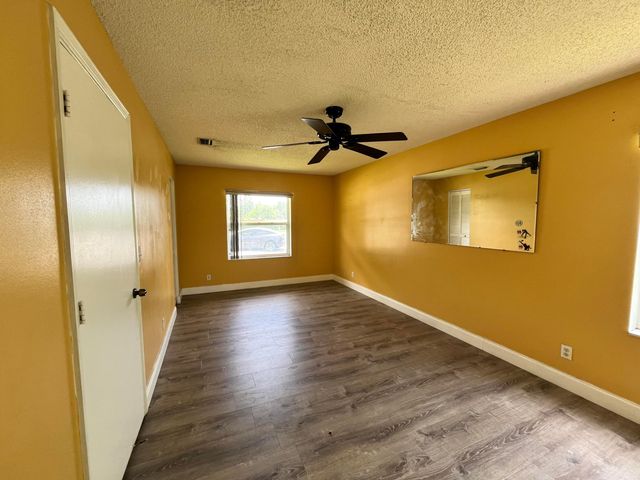 5855 Timber Valley Drive, Lake Worth, FL 33463
