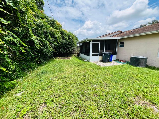 5855 Timber Valley Drive, Lake Worth, FL 33463
