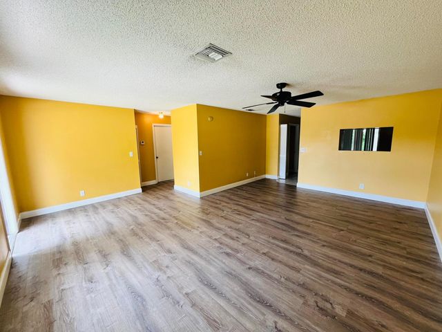 5855 Timber Valley Drive, Lake Worth, FL 33463