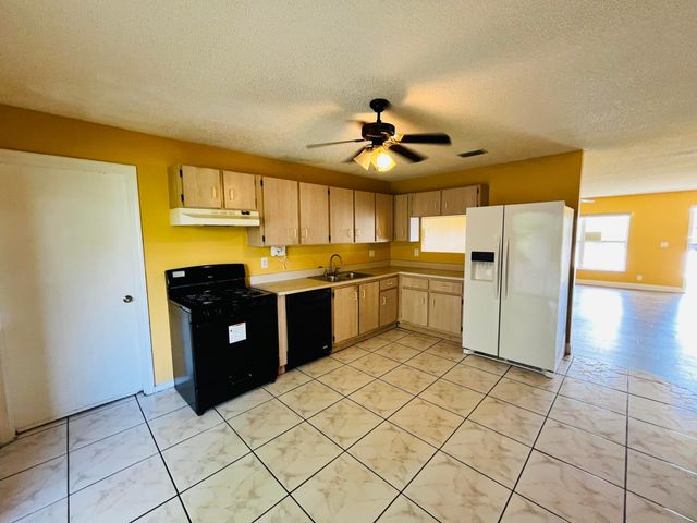 5855 Timber Valley Drive, Lake Worth, FL 33463