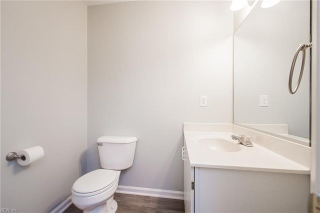 567 Seahorse RN, Chesapeake, VA 23320