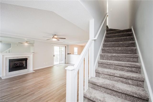 567 Seahorse RN, Chesapeake, VA 23320