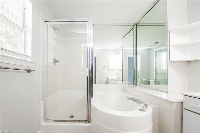 567 Seahorse RN, Chesapeake, VA 23320