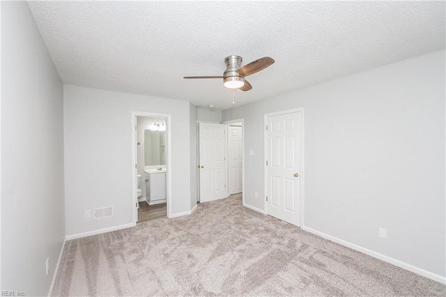 567 Seahorse RN, Chesapeake, VA 23320