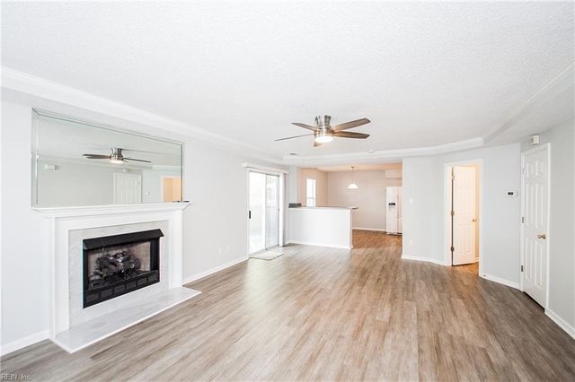 567 Seahorse RN, Chesapeake, VA 23320