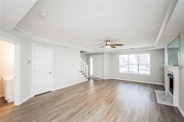 567 Seahorse RN, Chesapeake, VA 23320