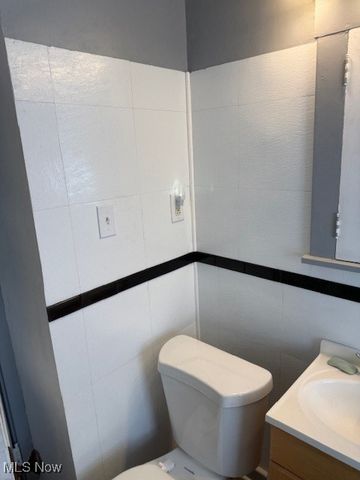 1487 E 173 Street, Cleveland, OH 44110