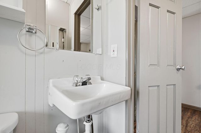 64 S Princeton Avenue, Columbus, OH 43222