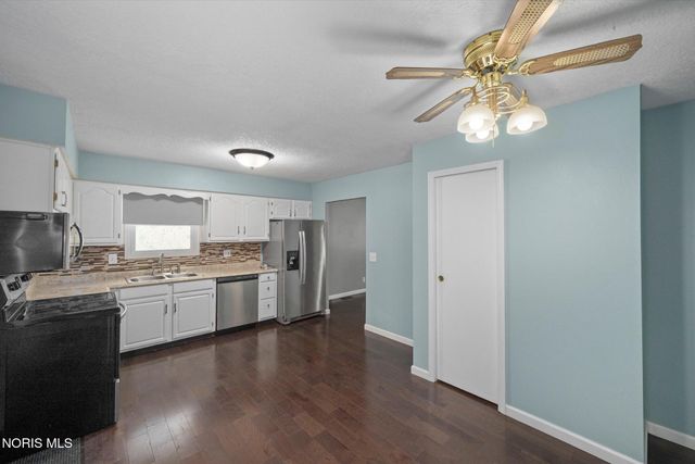 5745 Dornell Drive, Sylvania, OH 43560