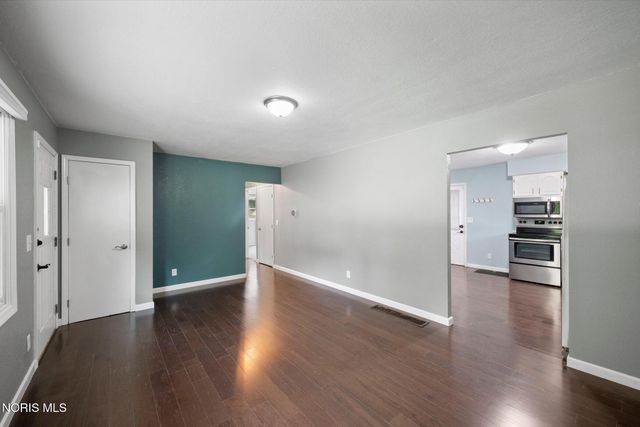 5745 Dornell Drive, Sylvania, OH 43560
