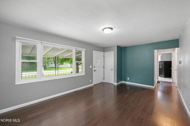 5745 Dornell Drive, Sylvania, OH 43560