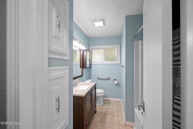 5745 Dornell Drive, Sylvania, OH 43560