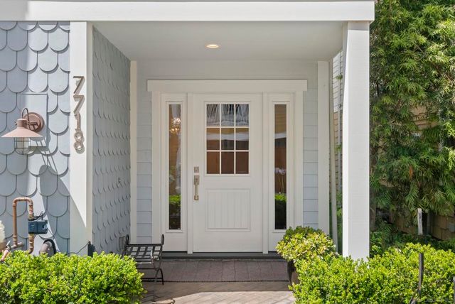 7718 Ivanhoe, La Jolla, CA 92037