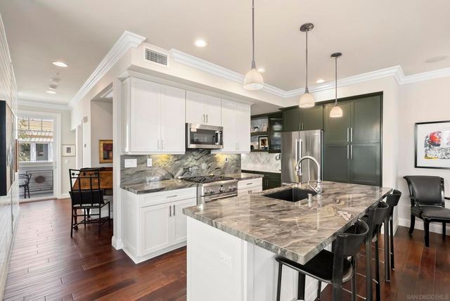 7718 Ivanhoe, La Jolla, CA 92037