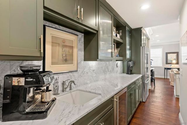 7718 Ivanhoe, La Jolla, CA 92037