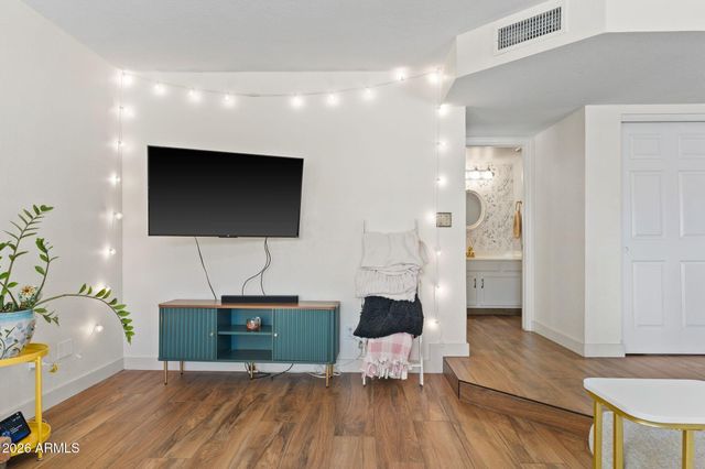 14435 S 35TH Street, Phoenix, AZ 85044