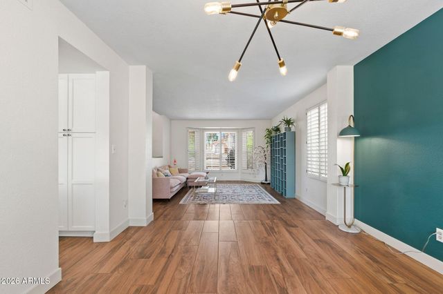14435 S 35TH Street, Phoenix, AZ 85044