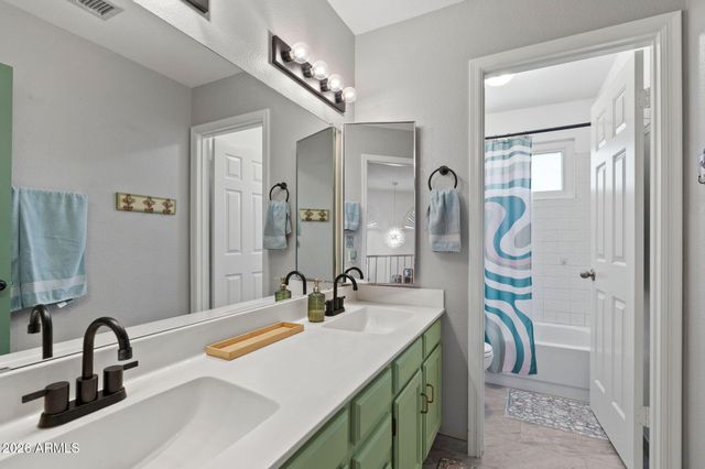 14435 S 35TH Street, Phoenix, AZ 85044