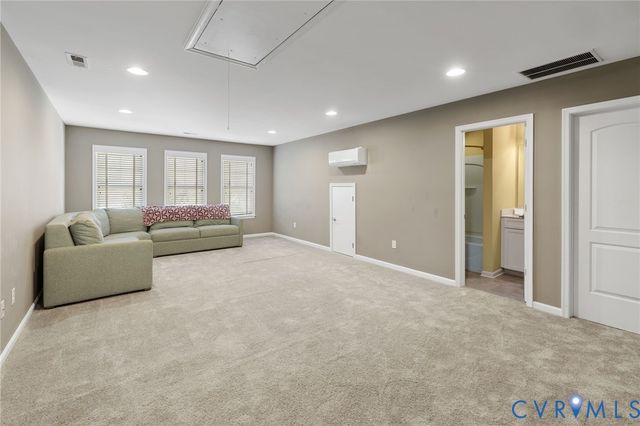 5753 Magnolia Shore Ln, Chester, VA 23831